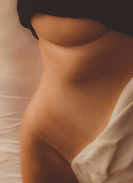 Nacktes geleaktes OnlyFans-Foto von Boobsradley