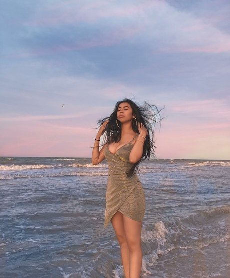 Nacktes geleaktes OnlyFans-Foto von Fatima Guevara