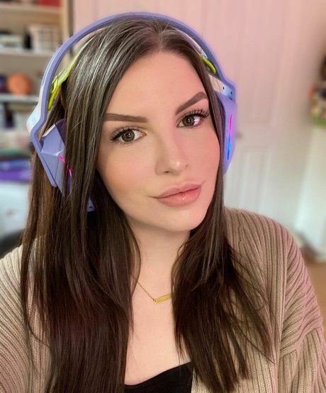 Nacktes geleaktes OnlyFans-Foto von Katestark