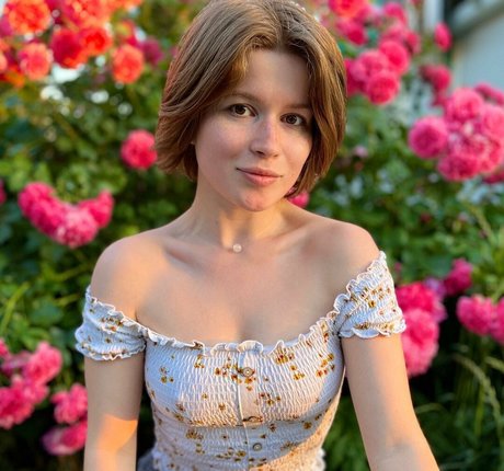 Nacktes geleaktes OnlyFans-Foto von Lerka Asmrka