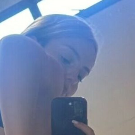 Nacktes geleaktes OnlyFans-Foto von Sarah Estanislau