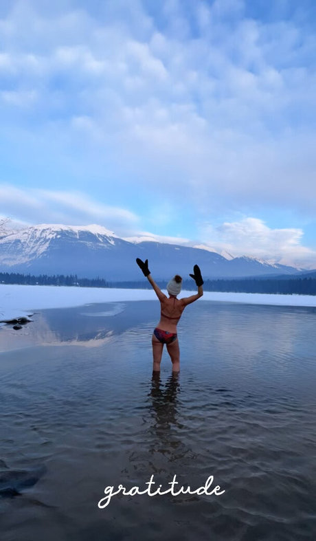Erin Karpluk