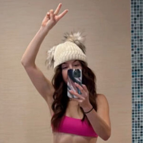 Nacktes geleaktes OnlyFans-Foto von Erin Karpluk