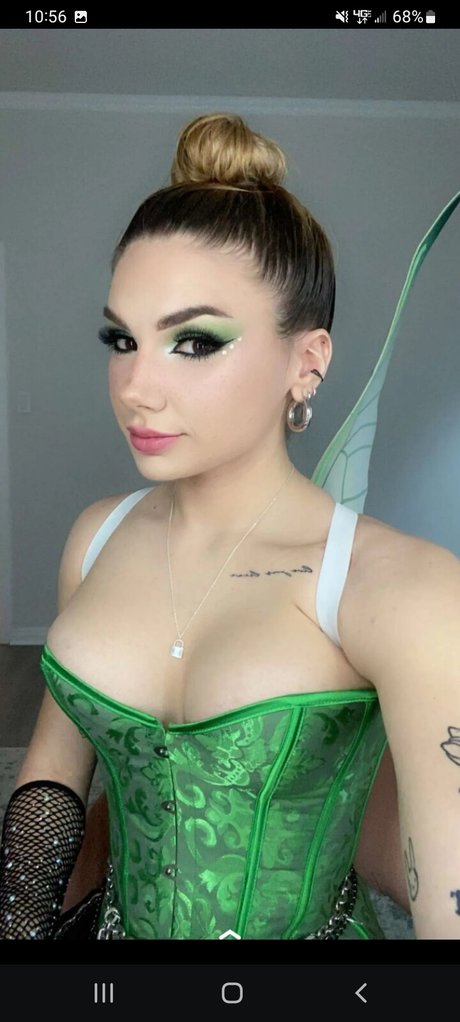 Nacktes geleaktes OnlyFans-Foto von Bailey Rose