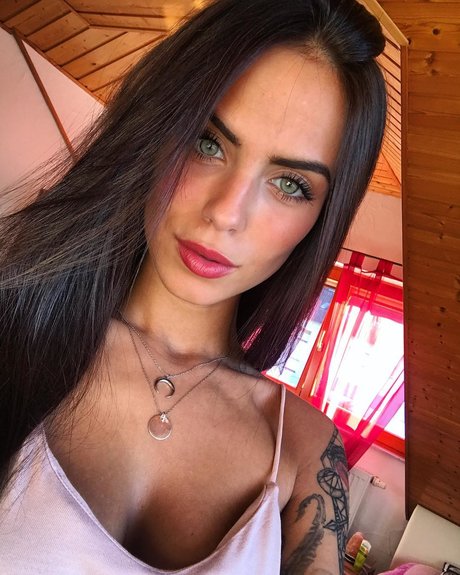 Nacktes geleaktes OnlyFans-Foto von Marlen Valderrama Alvarez
