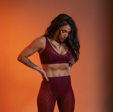 Angelica Curves