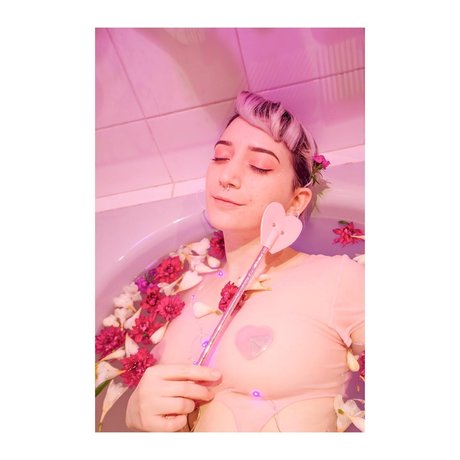 Nacktes geleaktes OnlyFans-Foto von Jazmin Pastela