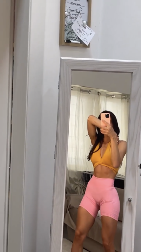 Nacktes geleaktes OnlyFans-Foto von Shaila Gatta