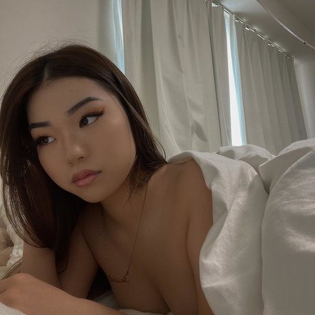 Yuki Pinkymoon