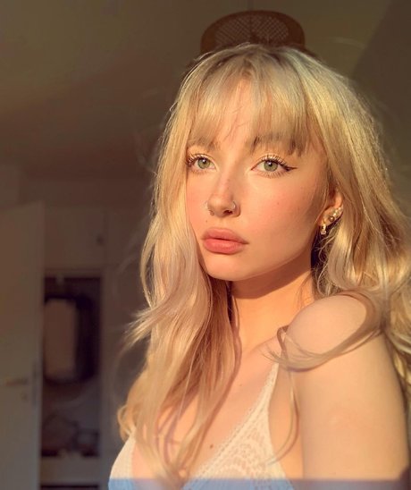 Caelyn Mathews