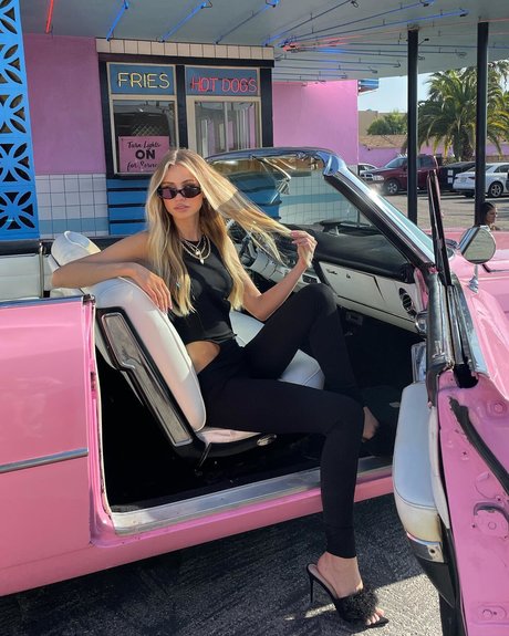 Nacktes geleaktes OnlyFans-Foto von Scarlett Rose Leithold