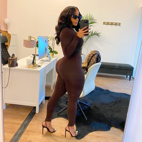 Nacktes geleaktes OnlyFans-Foto von Jazzmine Jackson