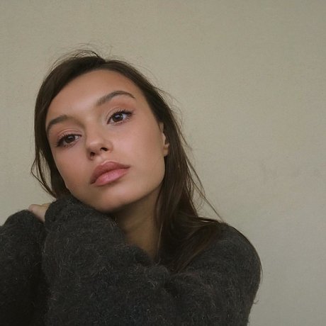 Nacktes geleaktes OnlyFans-Foto von Lucy Bramani