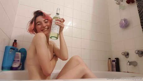 Nacktes geleaktes OnlyFans-Foto von Emmanooodle