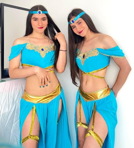 Nacktes geleaktes OnlyFans-Foto von Ara Y Fer