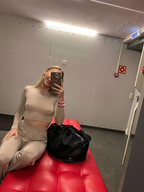Nacktes geleaktes OnlyFans-Foto von Alferova