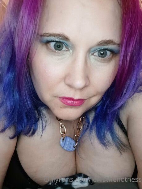 Nacktes geleaktes OnlyFans-Foto von Jenisthehotness