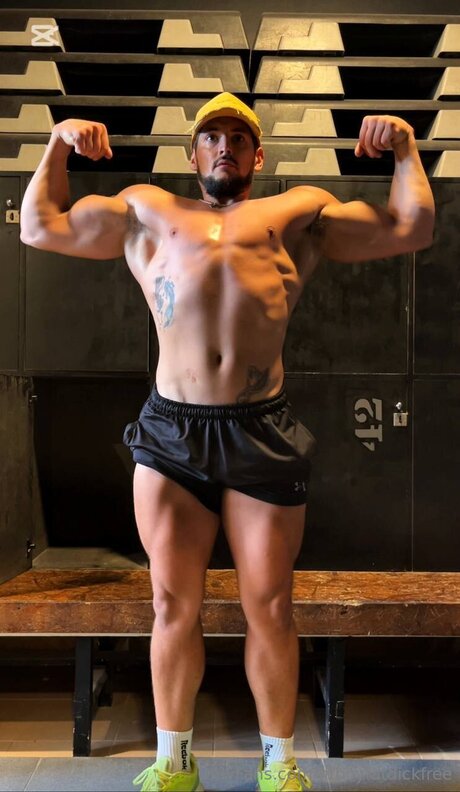Fitboyfatdickfree
