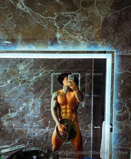 Fitboyfatdickfree