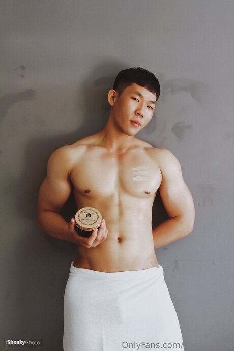 Nacktes geleaktes OnlyFans-Foto von Shenkyisme