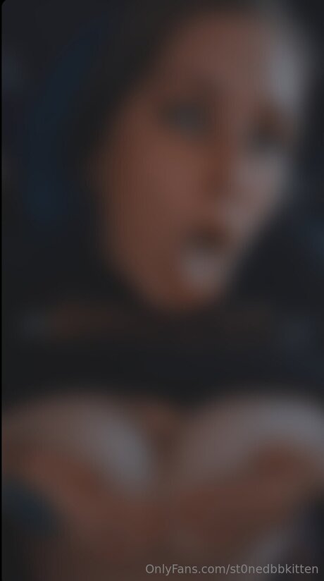 Nacktes geleaktes OnlyFans-Foto von St0nedbbkitten