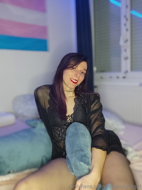Nacktes geleaktes OnlyFans-Foto von Holyknightgirl