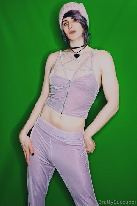 Nacktes geleaktes OnlyFans-Foto von Tomboysuccubus