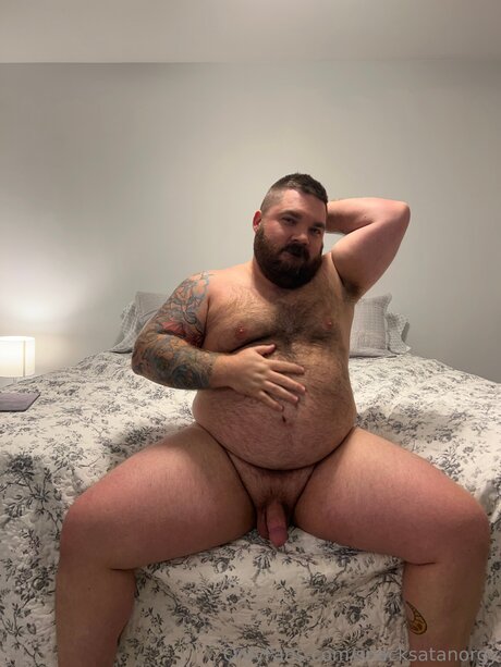 Nacktes geleaktes OnlyFans-Foto von Snacksatanorgy