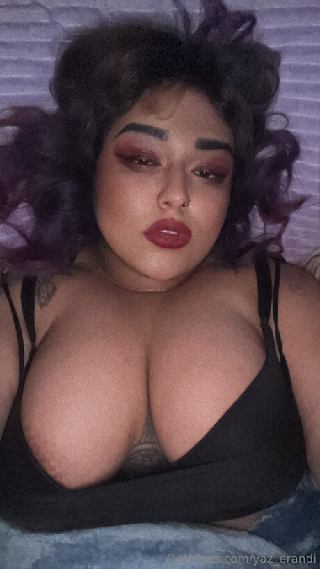 Nacktes geleaktes OnlyFans-Foto von Yaz Erandi
