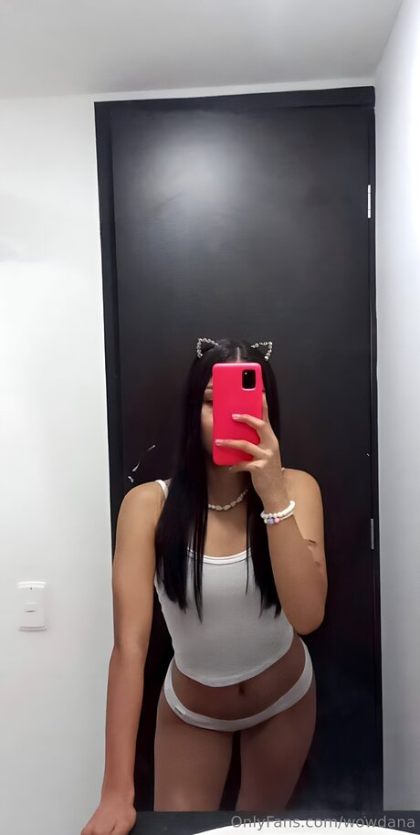 Nacktes geleaktes OnlyFans-Foto von Wowdana
