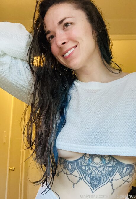 Nacktes geleaktes OnlyFans-Foto von Arctic Peach00