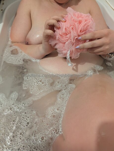 Nacktes geleaktes OnlyFans-Foto von Britishbbwmomfree