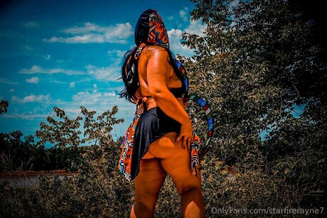 Nacktes geleaktes OnlyFans-Foto von Starfirerayne7