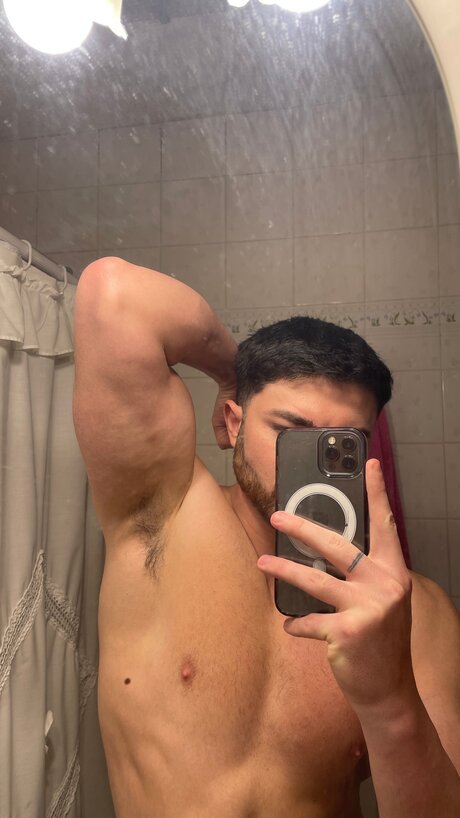 Nacktes geleaktes OnlyFans-Foto von Tavofree