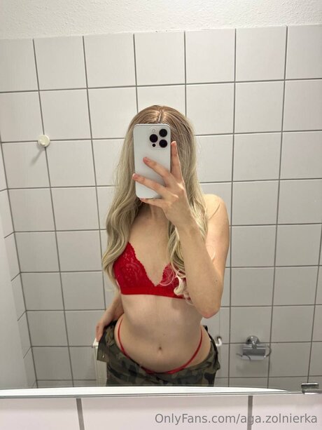 Nacktes geleaktes OnlyFans-Foto von Aga Zolnierka
