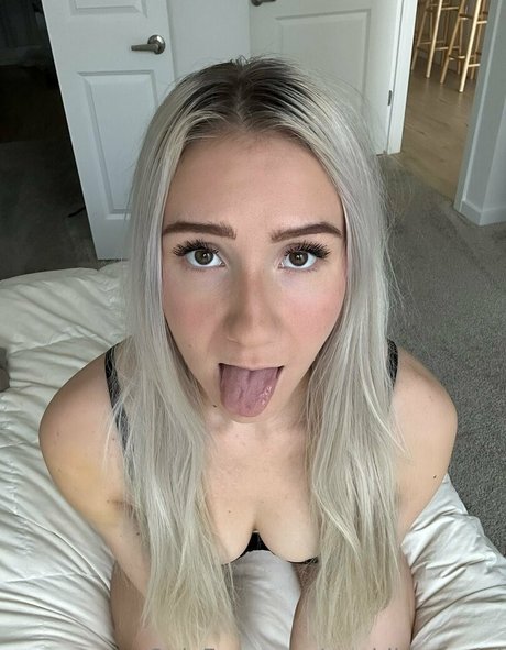 Nacktes geleaktes OnlyFans-Foto von Maddiepricelol