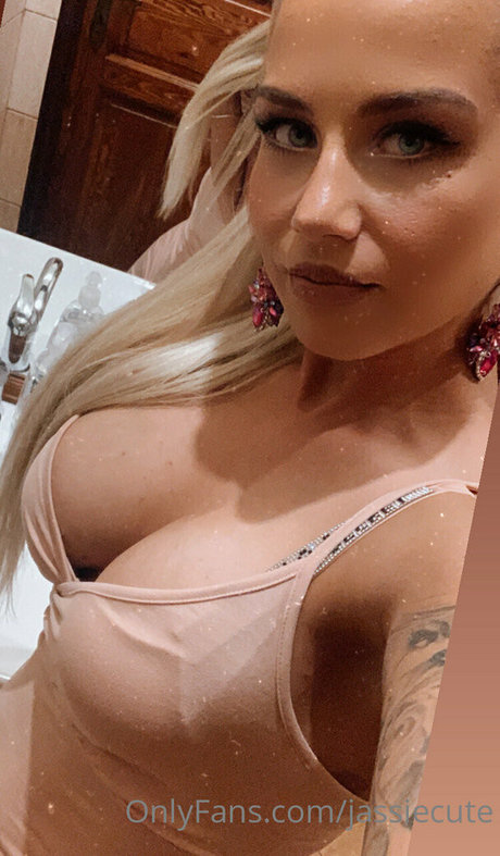 Nacktes geleaktes OnlyFans-Foto von Jassiecute