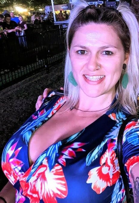 Nacktes geleaktes OnlyFans-Foto von Samantics