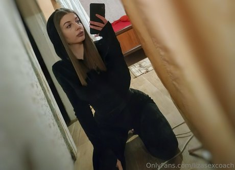 Nacktes geleaktes OnlyFans-Foto von Lizasexxcoach