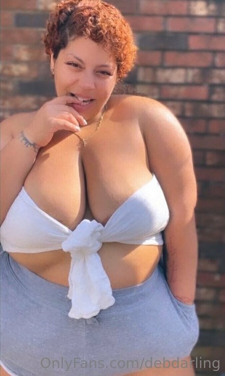 Nacktes geleaktes OnlyFans-Foto von Debdarling