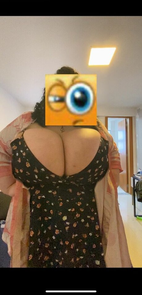Nacktes geleaktes OnlyFans-Foto von Thalia Brandao