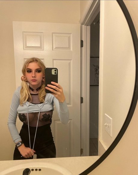 Nacktes geleaktes OnlyFans-Foto von Zoe