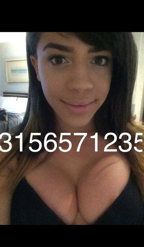Nacktes geleaktes OnlyFans-Foto von Andrea Anaconda