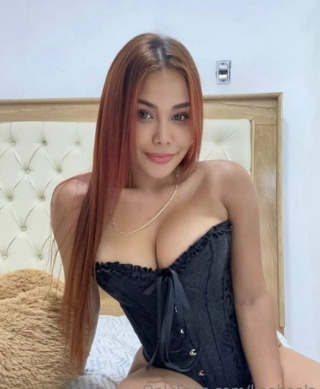 Nacktes geleaktes OnlyFans-Foto von Linaheals