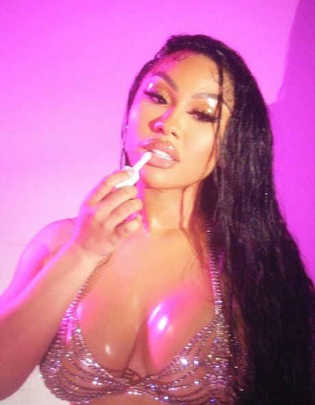 Nacktes geleaktes OnlyFans-Foto von Ari Fletcher