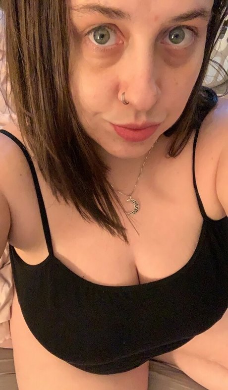 Nacktes geleaktes OnlyFans-Foto von Alxxmariee