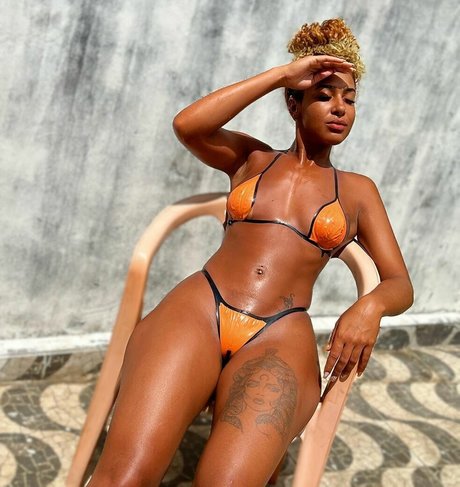 Nacktes geleaktes OnlyFans-Foto von Emelly Souza