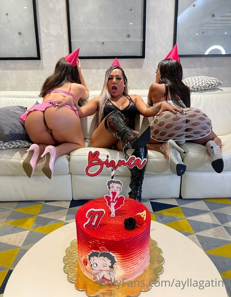 Nacktes geleaktes OnlyFans-Foto von Ayllagatina