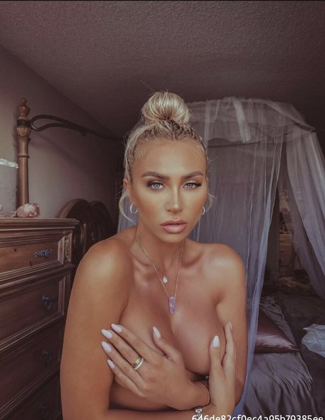 Nacktes geleaktes OnlyFans-Foto von Khloe Terae