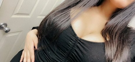 Nacktes geleaktes OnlyFans-Foto von Xchanelrose